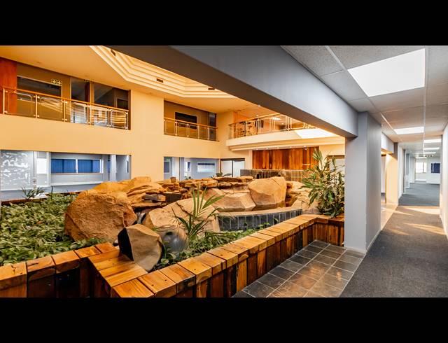 5,047M² OFFICE TO LET IN FERNDALE